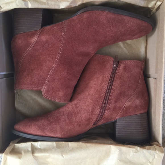 New Lucky Brand Women's Suede Bootie 10M - Picture 5 of 9